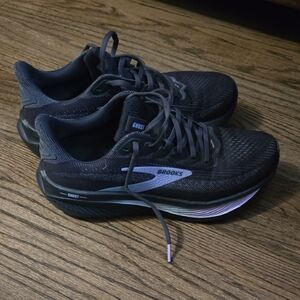 Brooks Ghost 17 Size 9